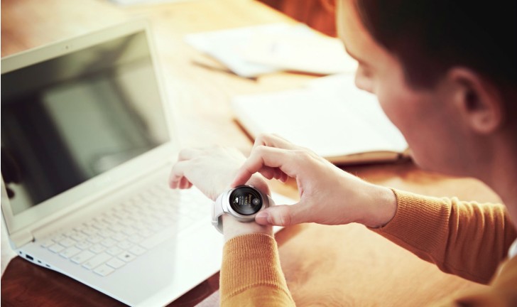 Novo Samsung Gear S2 Novo Samsung Gear S2
