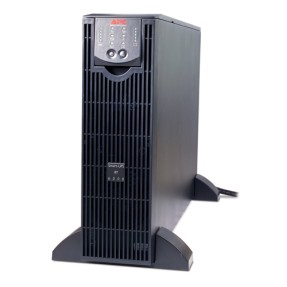 Nobreak SURT6000XLT 6000VA Tensão de Entrada 220V - APC